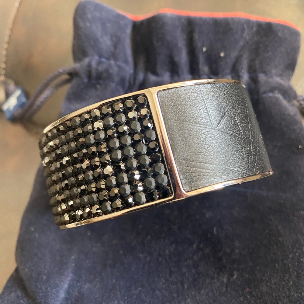 🔥 SWAROVSKI CRYSTAL/ LEATHER CUFF 🔥